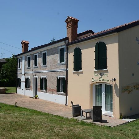 antiche distillerie buon dormire Pincara Exterior foto